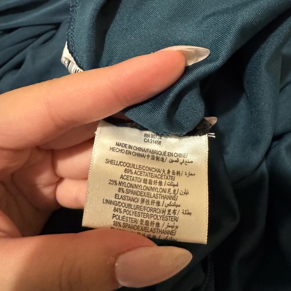 BCBG Vintage ruffle dress - Picture 3 of 3